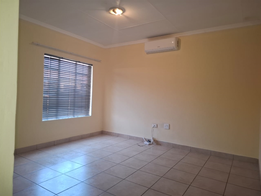 To Let 3 Bedroom Property for Rent in Waterval East North West